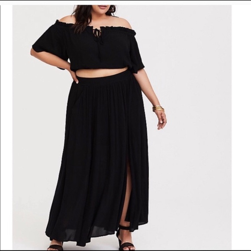 Torrid 2 Piece crop top & maxi skirt set 1X